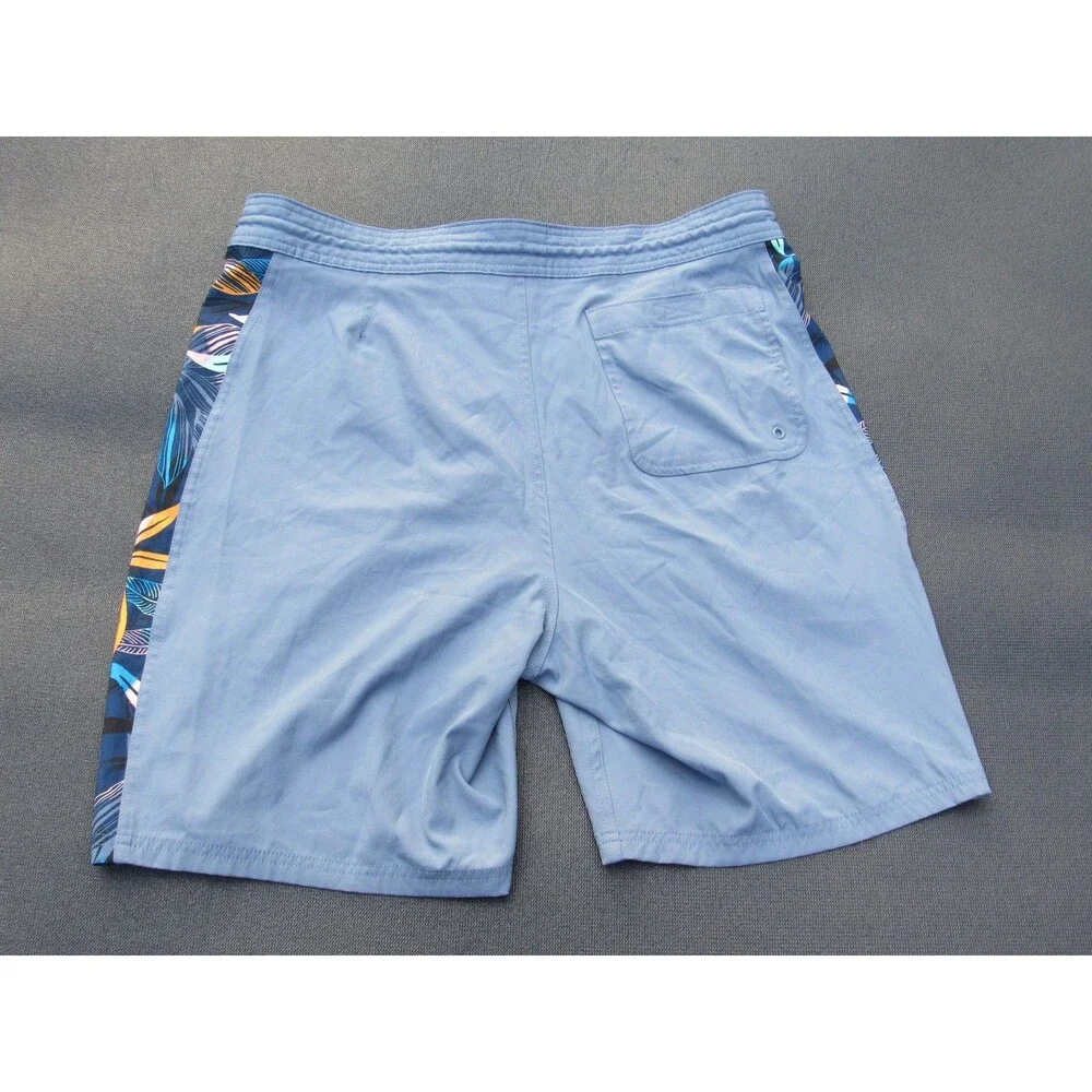 Old Navy dive into